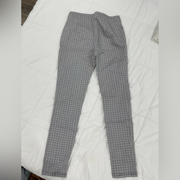 Tommy Hilfiger plaid pants - Picture 3 of 3
